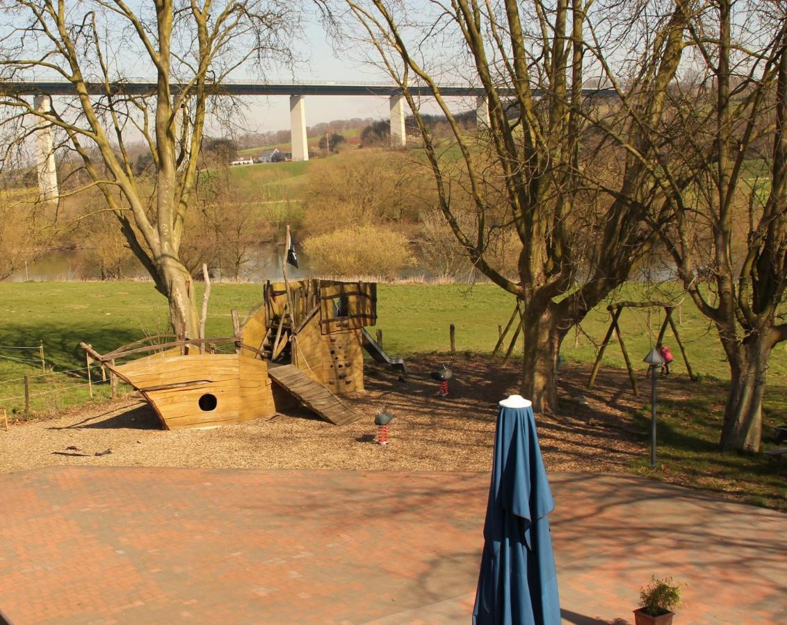 Hotel Mintarder Wasserbahnhof Mülheim an der Ruhr Eksteriør billede