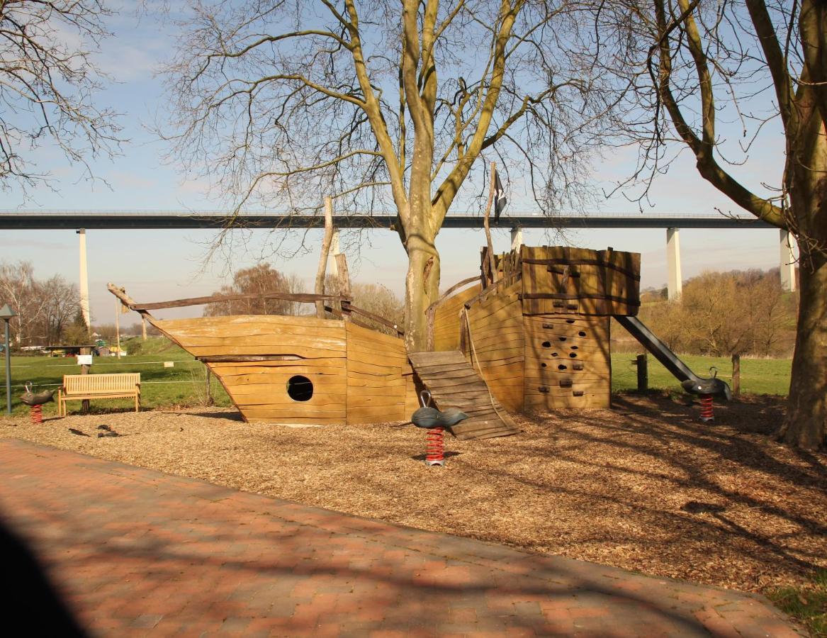 Hotel Mintarder Wasserbahnhof Mülheim an der Ruhr Eksteriør billede